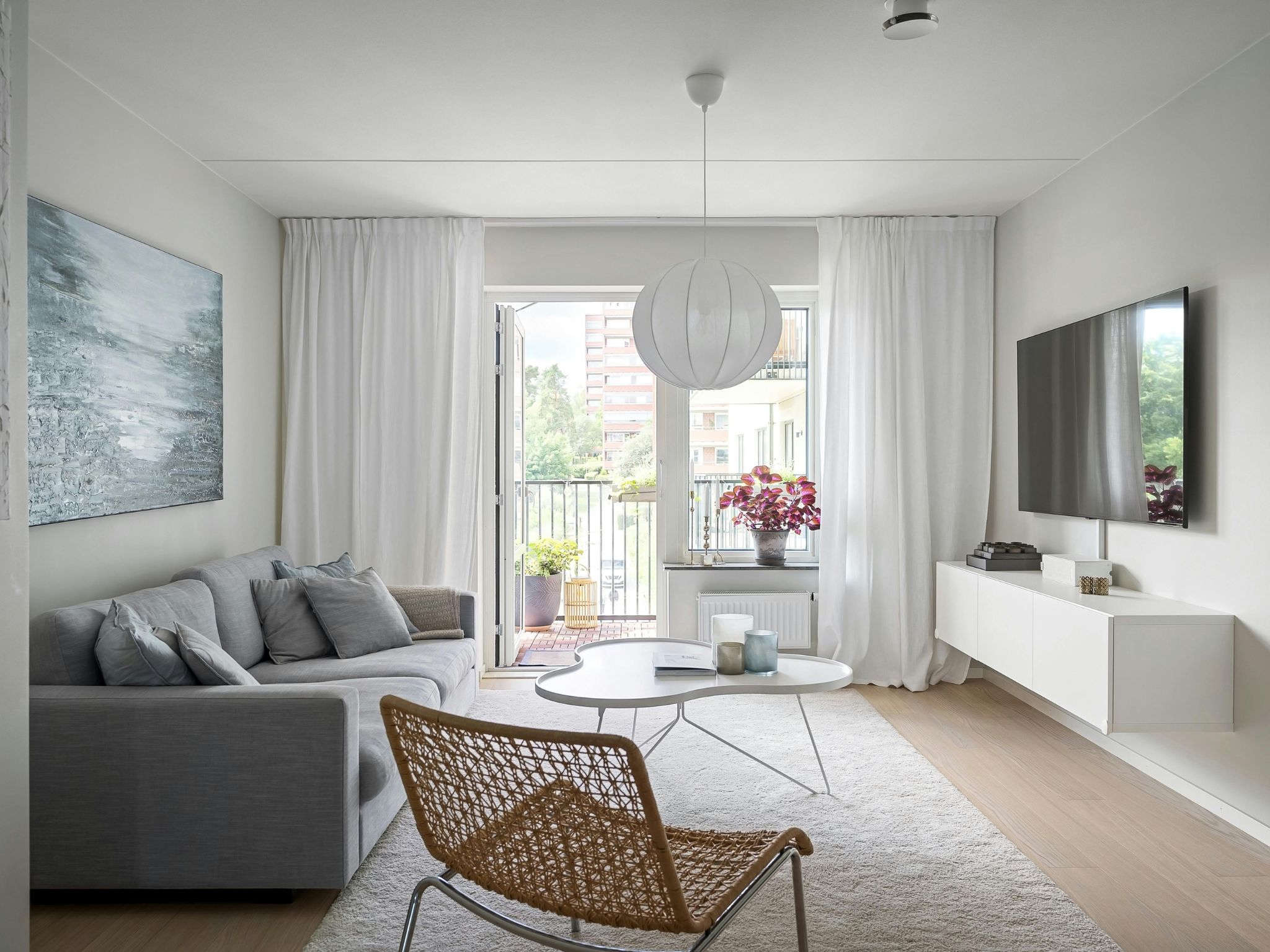 2 Bedroom with Parking, Gosforth